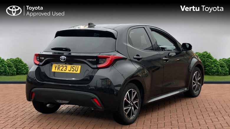 Toyota Yaris 1.5 Hybrid Design 5dr CVT Hybrid Hatchback